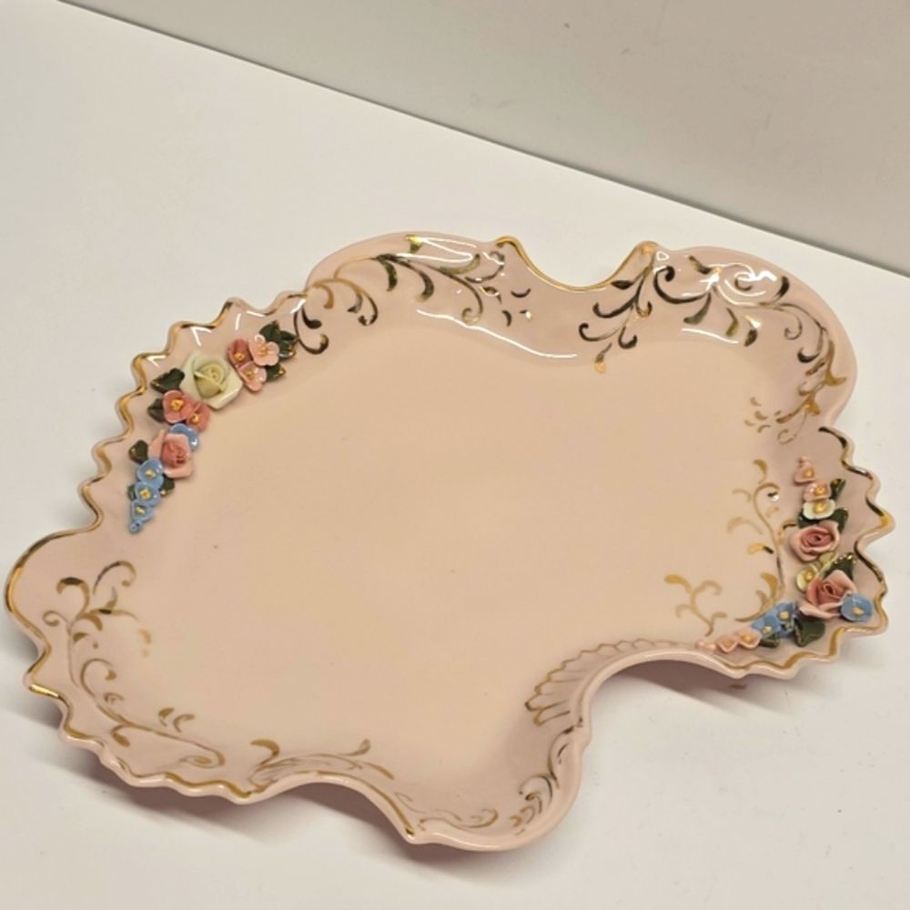 Heirlooms Of Tomorrow Manhattan Vintage 3D Flowers Blush Pink Platter Dish